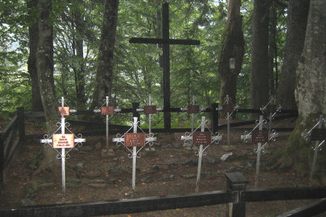 Hřbitůvek vojáků z české jednotky